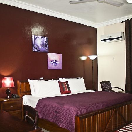 Grand Star Hotel North Legon Extérieur photo