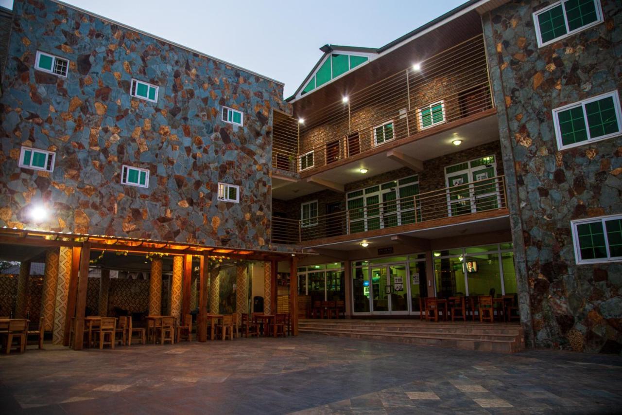 Grand Star Hotel North Legon Extérieur photo