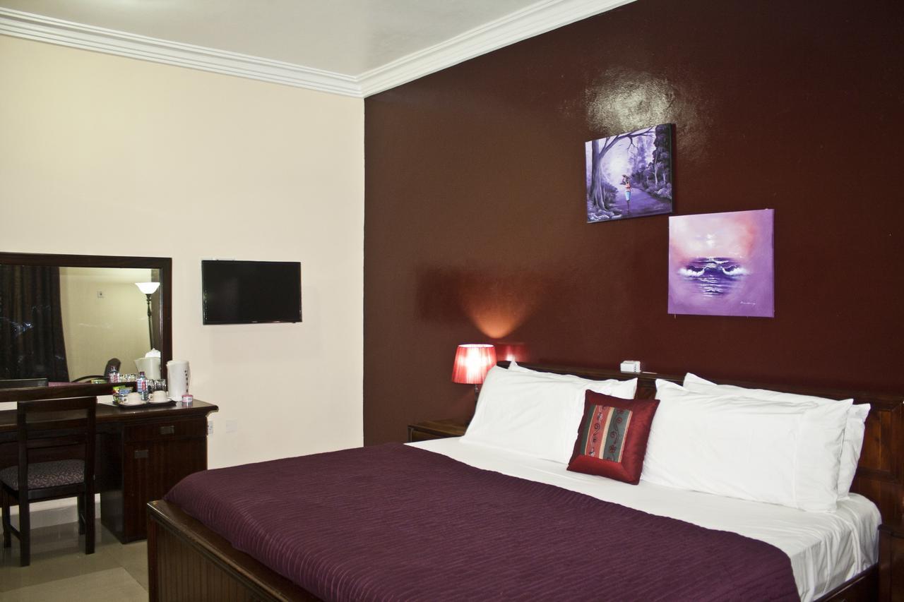 Grand Star Hotel North Legon Extérieur photo