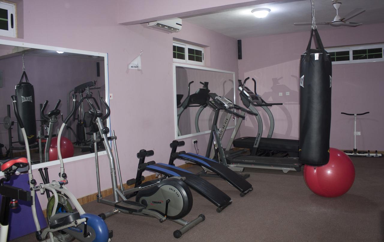 Grand Star Hotel North Legon Extérieur photo