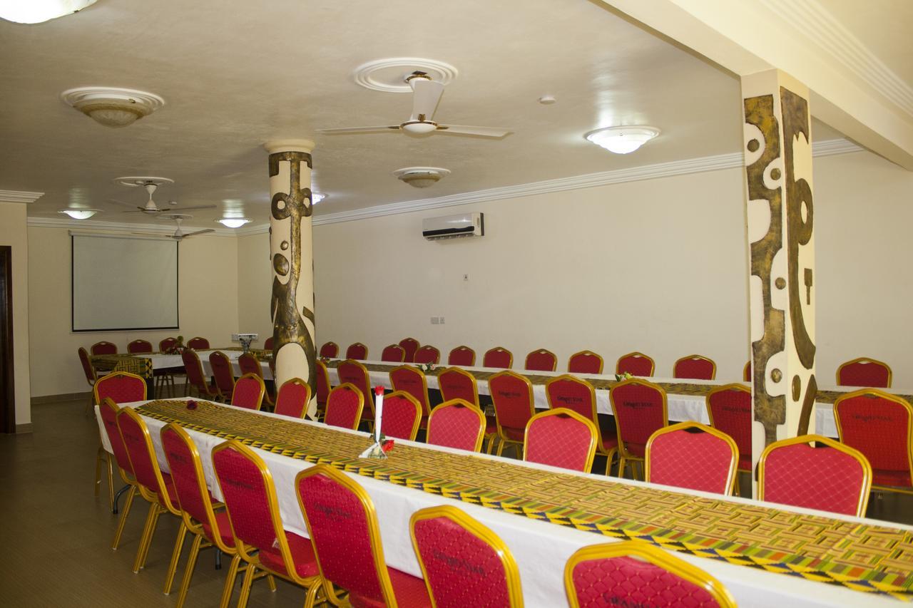 Grand Star Hotel North Legon Extérieur photo