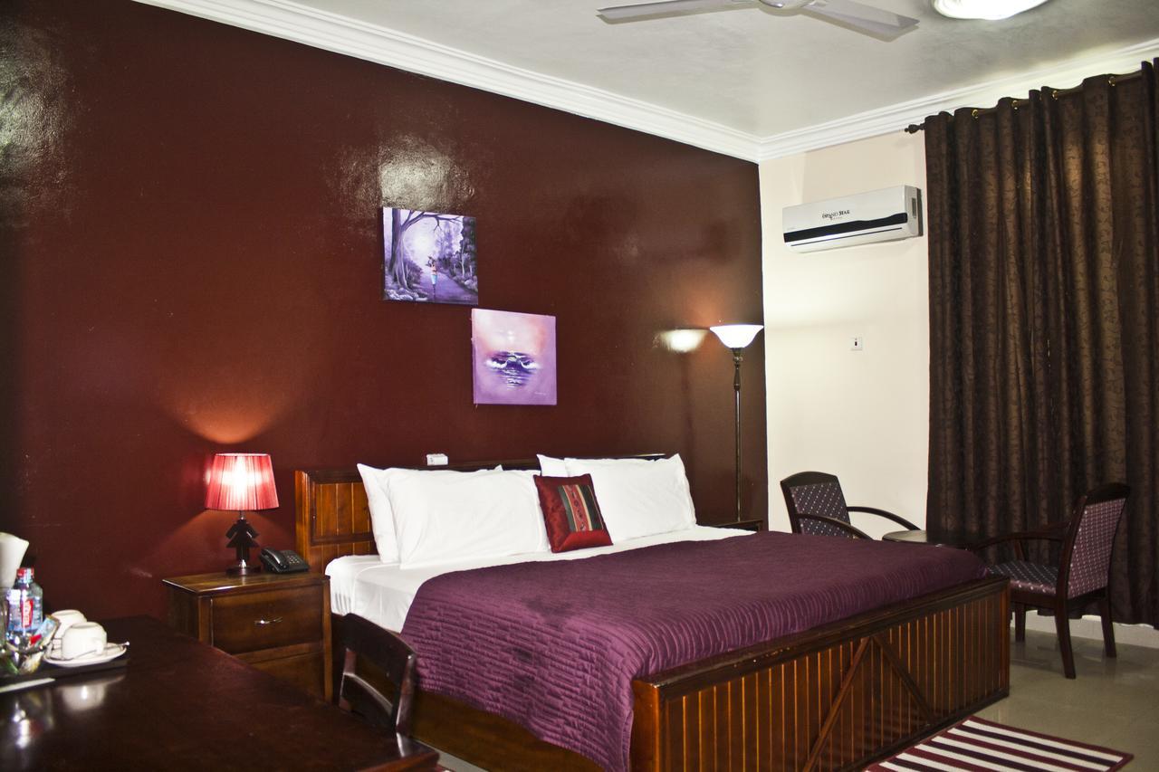 Grand Star Hotel North Legon Extérieur photo