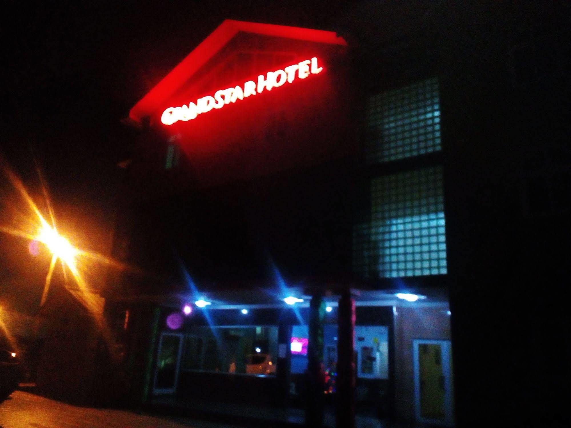 Grand Star Hotel North Legon Extérieur photo