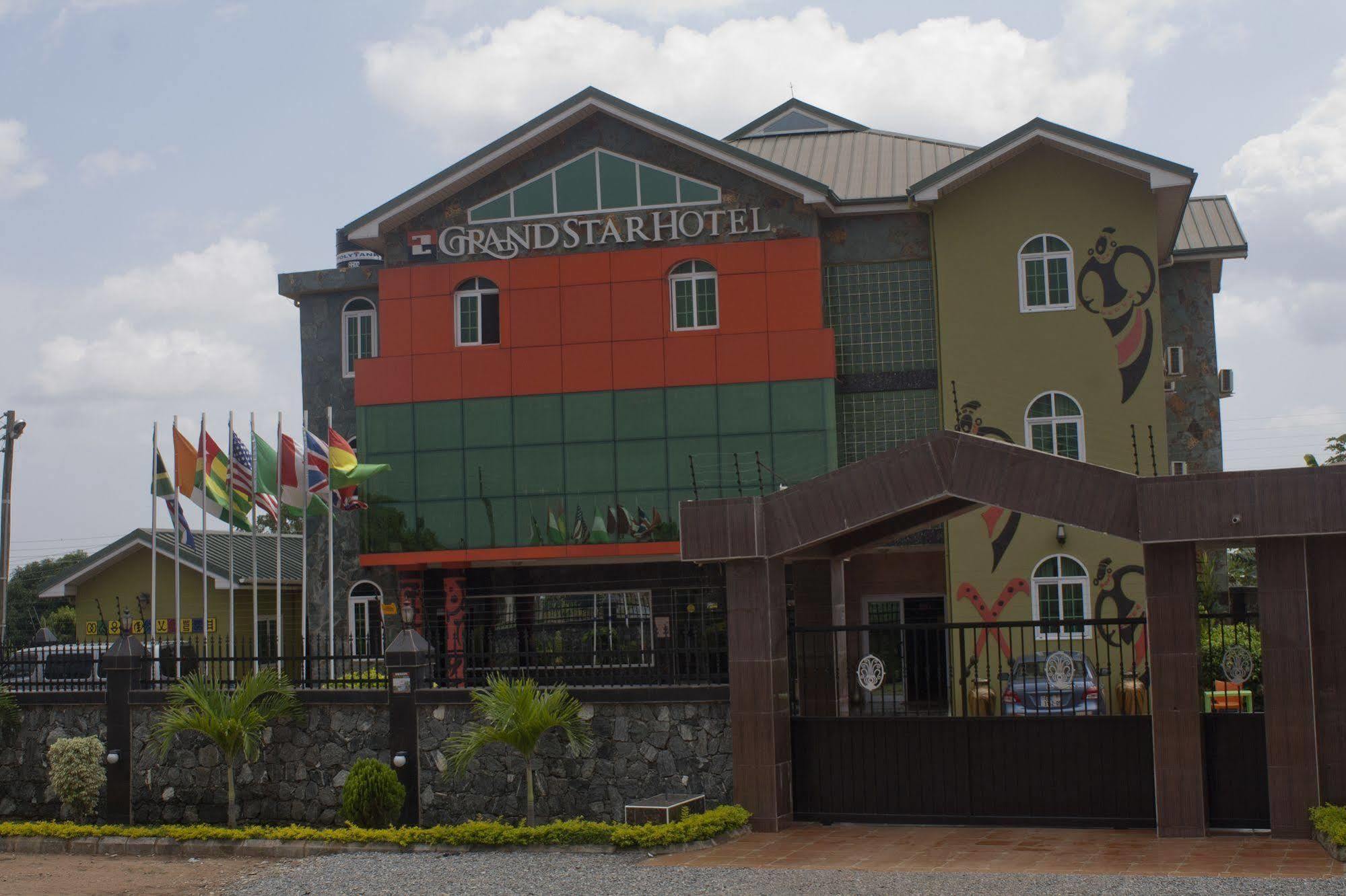 Grand Star Hotel North Legon Extérieur photo