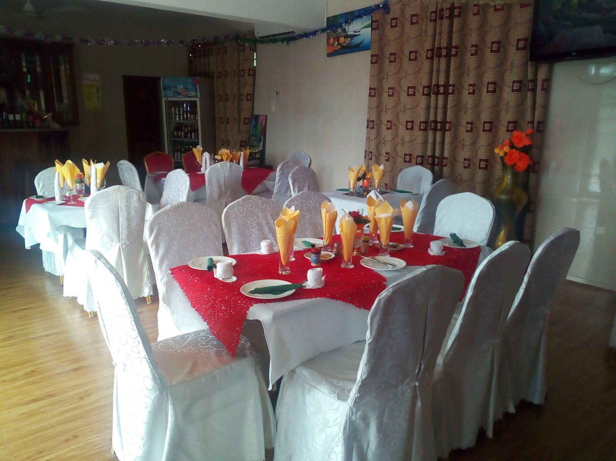 Grand Star Hotel North Legon Extérieur photo